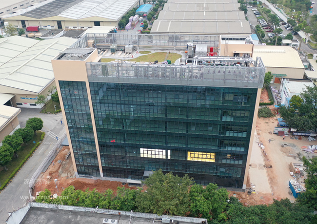 led发光字施工现场